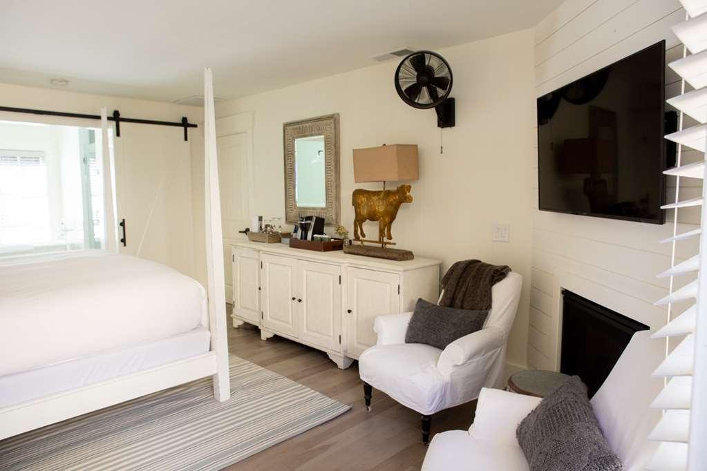 Farmhouse Inn Forestville Номер фото